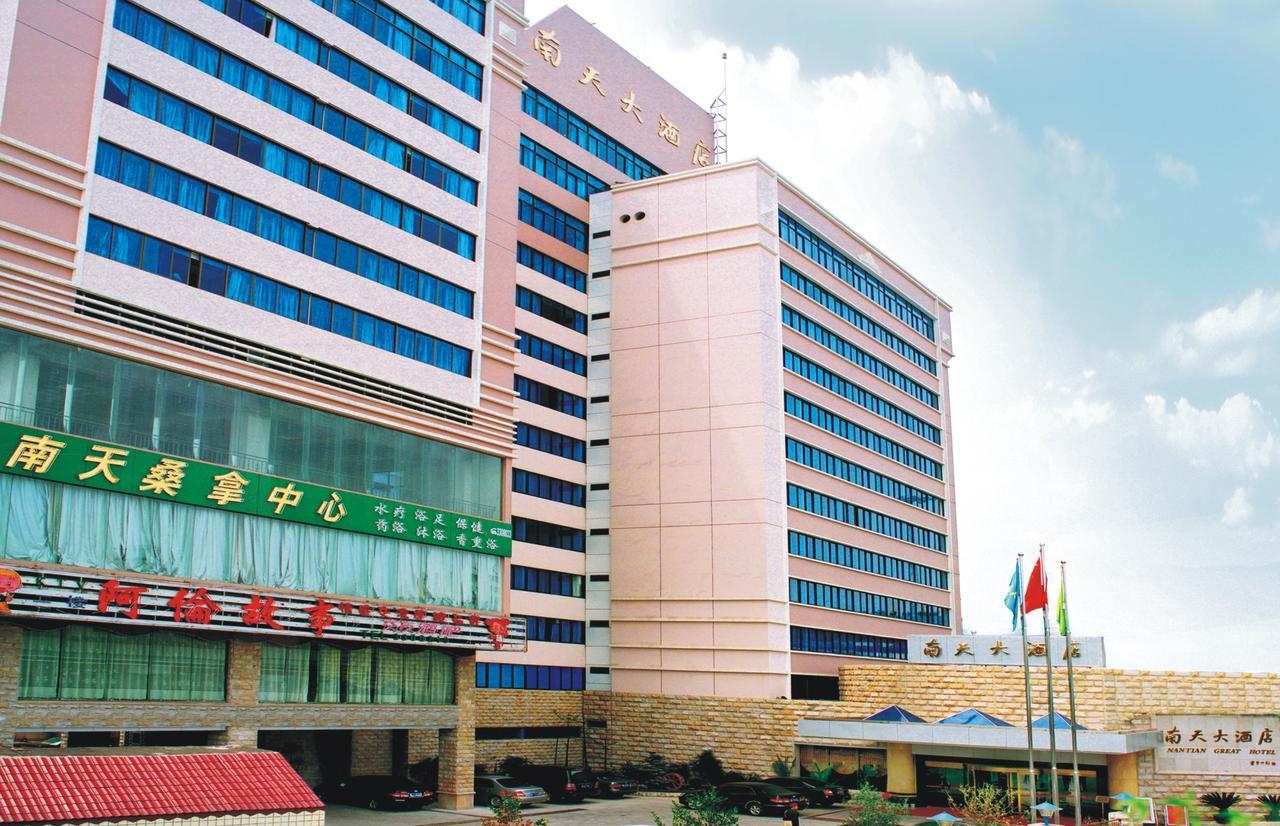 Nantian Grand Hotel Liuzhou Exterior foto